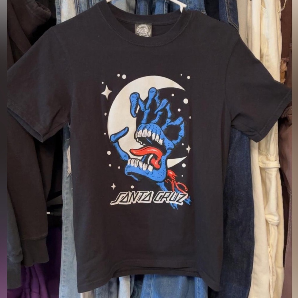 Santa cruz shirt 
- Size: Youth L
- Can fit a women's small